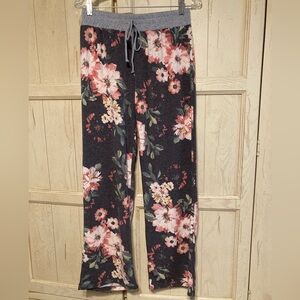 Alice & Me Gray Floral Lounge Pants - Medium - NEW